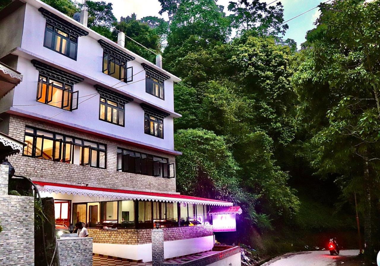 Daksha Pelling Nest Hotell Exteriör bild